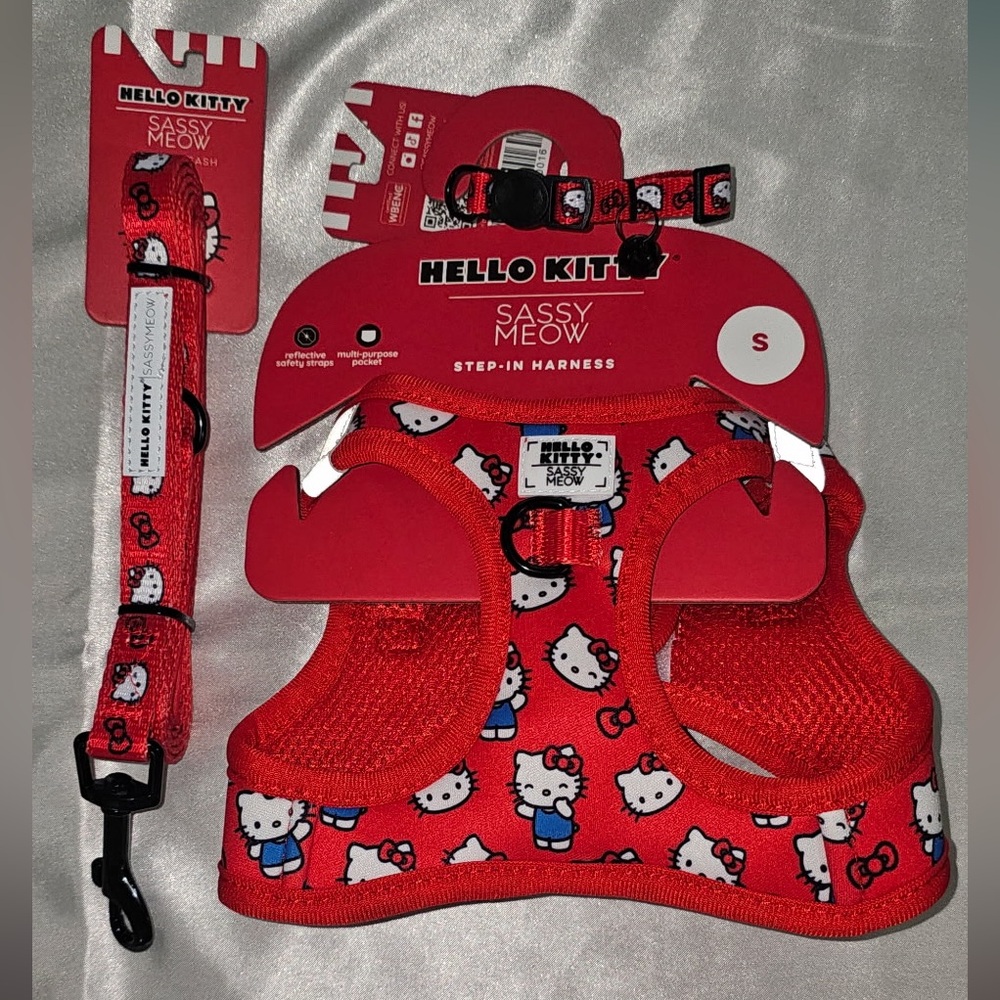 Sassy Meow Red Hello Kitty Step-in Harness, Collar and Matching Leash (S)